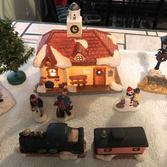 Xmas. 20 piece train village - Picture 15 of 15